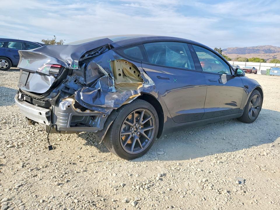 66114806 :رقم المزاد ، 5YJ3E1EA5MF878200 vin ، 2021 Tesla Model 3 مزاد بيع