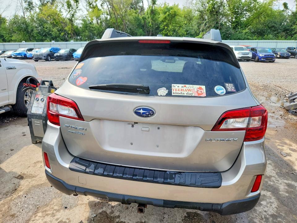 64781126 :رقم المزاد ، 4S4BSBFC0F3356516 vin ، 2015 Subaru Outback مزاد بيع