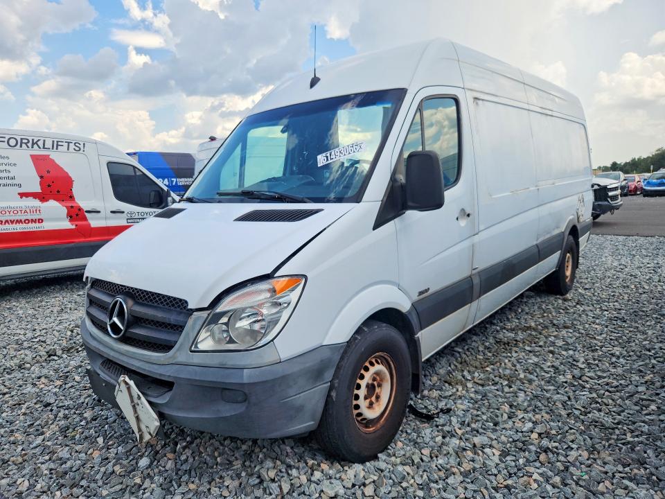 61493066 :رقم المزاد ، WD3PE8CB1B5591385 vin ، 2011 Mercedes-benz Sprinter مزاد بيع