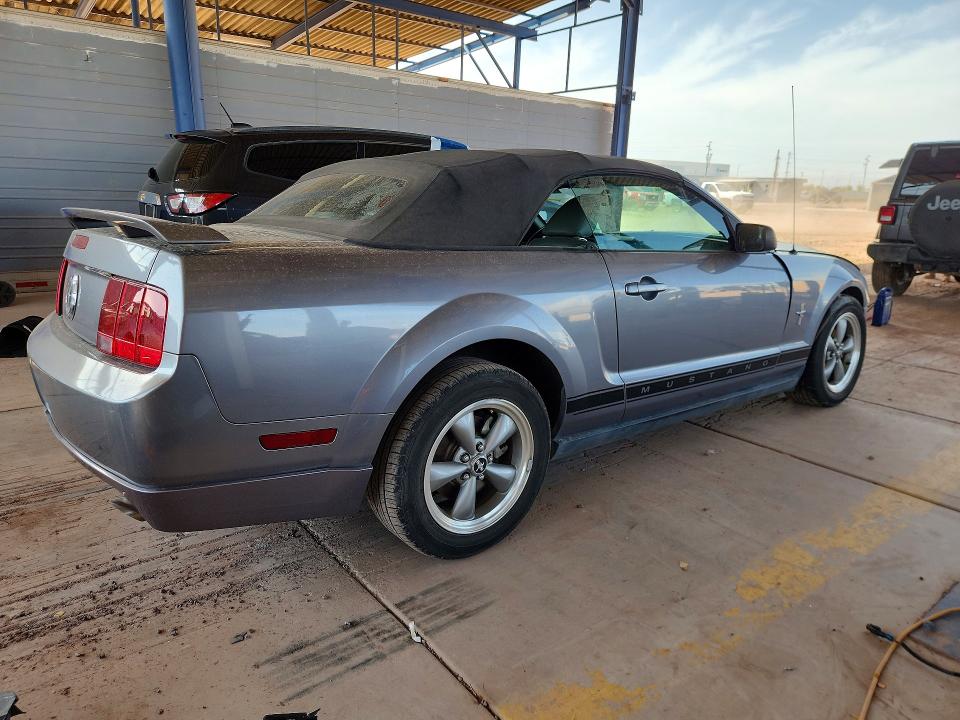 2006 Ford Mustang მანქანა იყიდება აუქციონზე, vin: 1ZVFT84N265105606, აუქციონის ნომერი: 65828766
