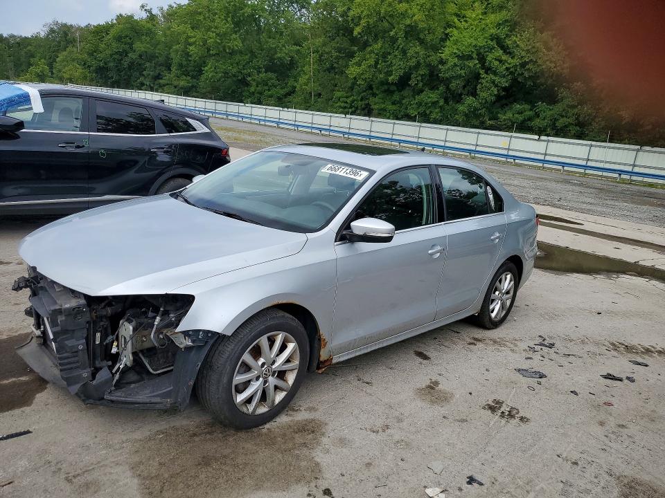 66811396 :رقم المزاد ، 3VWDP7AJ5DM447890 vin ، 2013 Volkswagen Jetta مزاد بيع