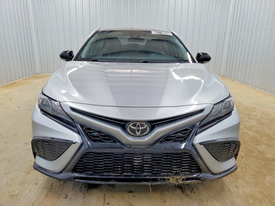 Продажа на аукционе авто 2022 Toyota Camry, vin: 4T1G11AK8NU639613, номер лота: 65719826