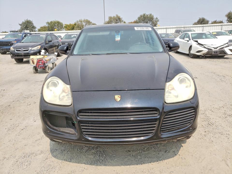 2004 Porsche Cayenne მანქანა იყიდება აუქციონზე, vin: WP1AC29P14LA90138, აუქციონის ნომერი: 67399186