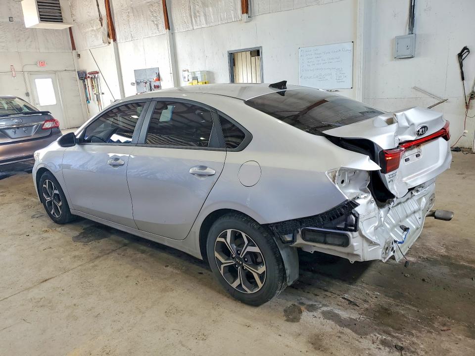 2021 Kia Forte მანქანა იყიდება აუქციონზე, vin: 3KPF24AD1ME277508, აუქციონის ნომერი: 65522806
