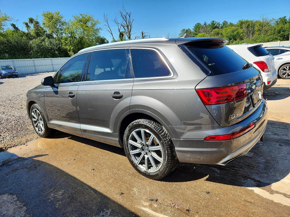 65997456 :رقم المزاد ، WA1VAAF77JD045440 vin ، 2018 Audi Q7 مزاد بيع