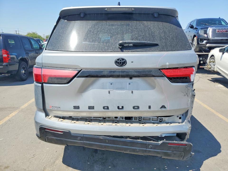 Продажа на аукционе авто 2024 Toyota Sequoia, vin: 7SVAAABA5RX021482, номер лота: 64151176