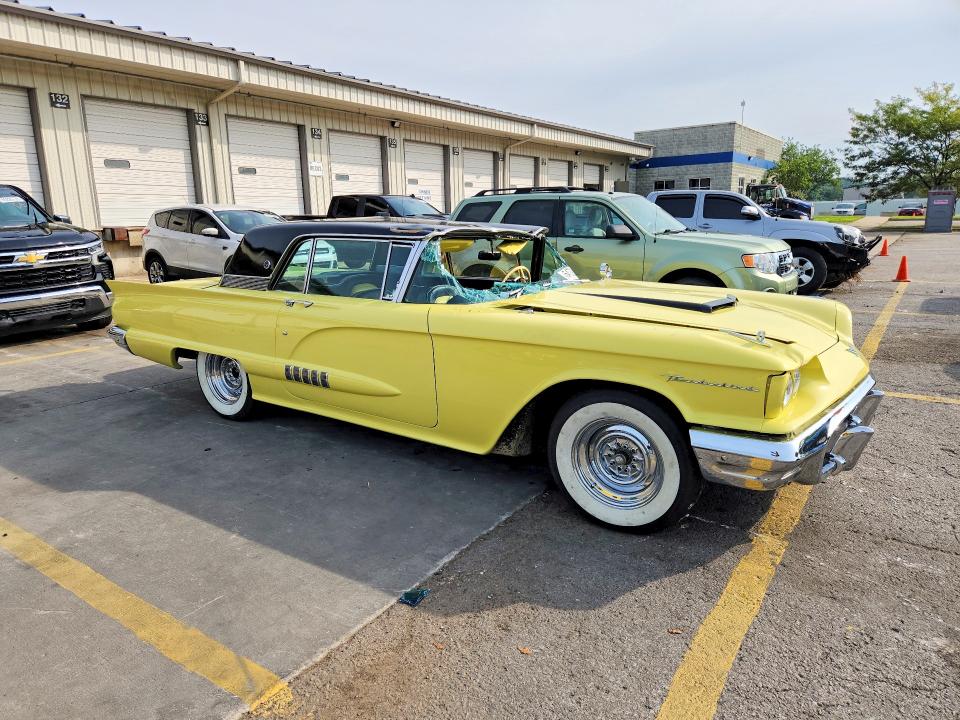 Продаж на аукціоні авто 1958 Ford Thunderbird, vin: H8YH128878, номер лоту: 64739806