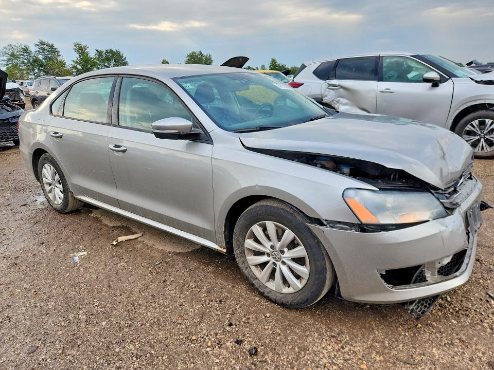 Продажа на аукционе авто 2013 Volkswagen Passat, vin: 1VWAH7A38DC086335, номер лота: 67009296
