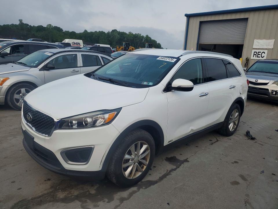 2017 Kia Sorento მანქანა იყიდება აუქციონზე, vin: 5XYPGDA33HG255824, აუქციონის ნომერი: 64022126