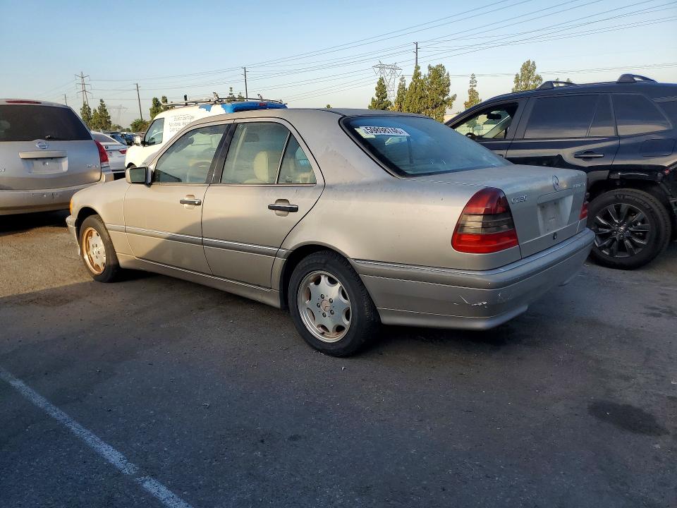 59898746 :رقم المزاد ، WDBHA24G8XA758951 vin ، 1999 Mercedes-benz C مزاد بيع
