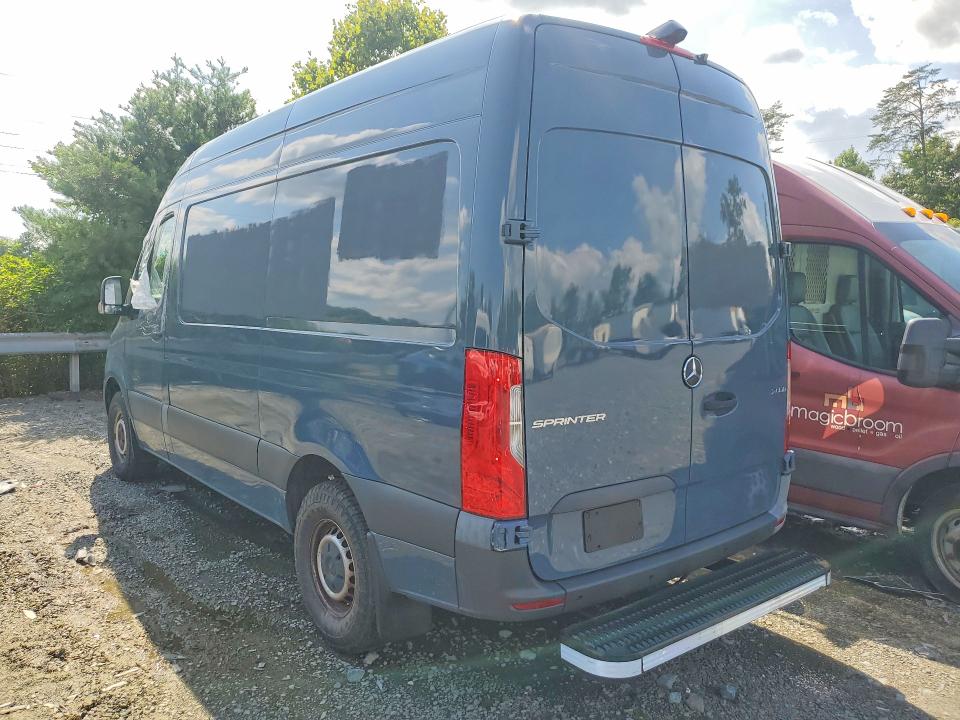 64149106 :رقم المزاد ، WD4PF0CD5KT004712 vin ، 2019 Mercedes-benz Sprinter مزاد بيع