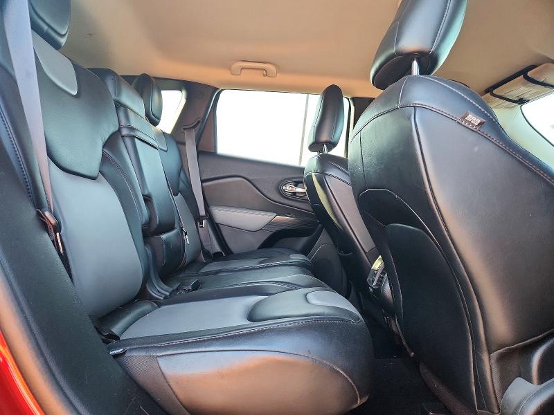 63877876 :رقم المزاد ، 1C4PJMDS2EW184716 vin ، 2014 Jeep Cherokee مزاد بيع