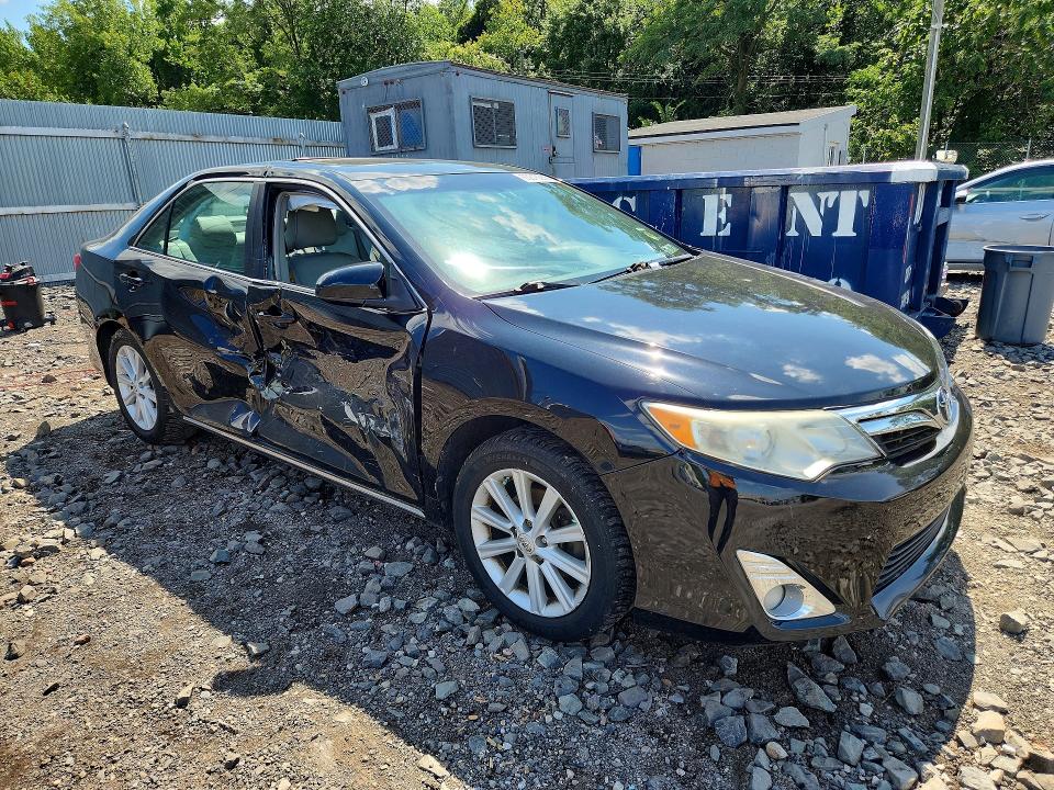 65615236 :رقم المزاد ، 4T4BF1FK8CR238439 vin ، 2012 Toyota Camry مزاد بيع