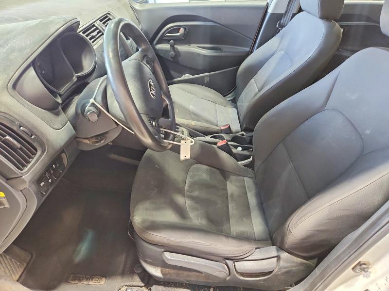 65771626 :رقم المزاد ، KNADM4A33F6437094 vin ، 2015 Kia Rio مزاد بيع