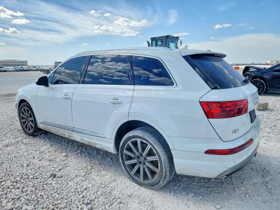 65891836 :رقم المزاد ، WA1LHAF70KD043274 vin ، 2019 Audi Q7 مزاد بيع