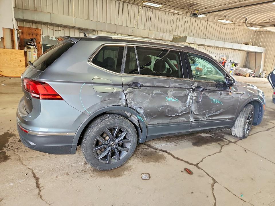 65050576 :رقم المزاد ، 3VV2B7AX9NM077902 vin ، 2022 Volkswagen Tiguan مزاد بيع