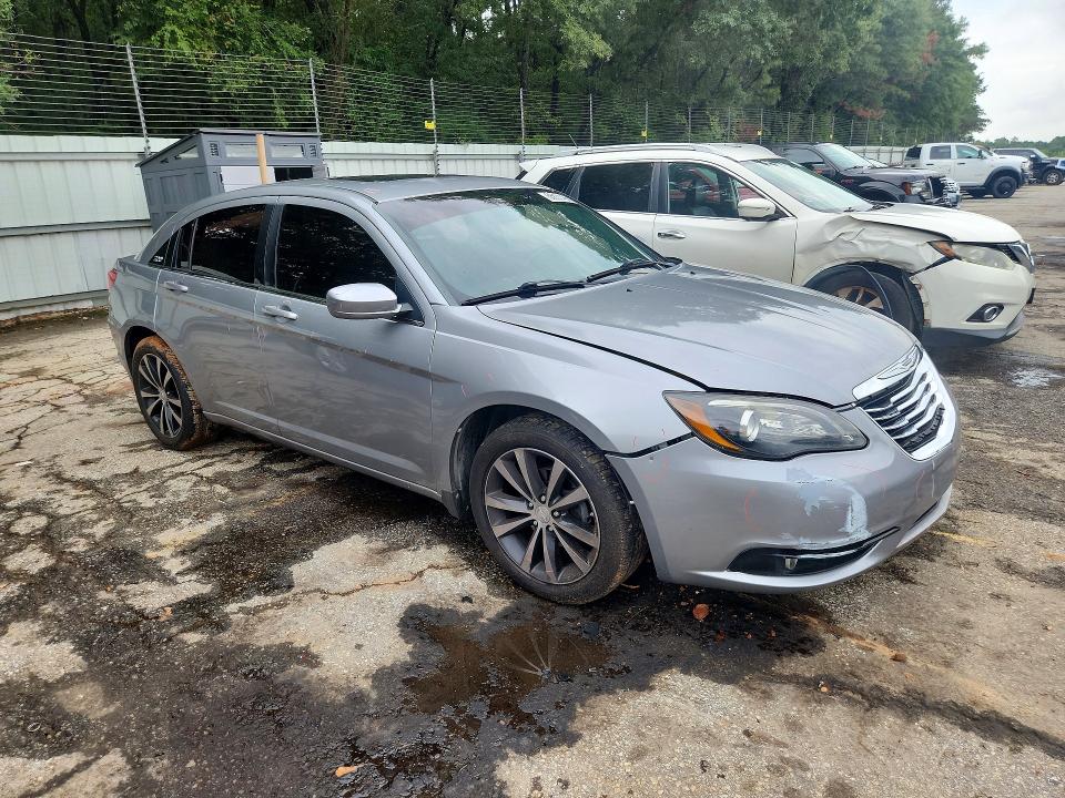 2013 Chrysler 200 მანქანა იყიდება აუქციონზე, vin: 1C3CCBBB7DN509658, აუქციონის ნომერი: 66631466