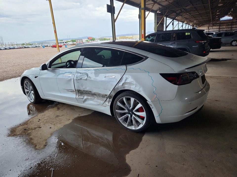 Продажа на аукционе авто 2019 Tesla Model 3, vin: 5YJ3E1EBXKF514179, номер лота: 67185286