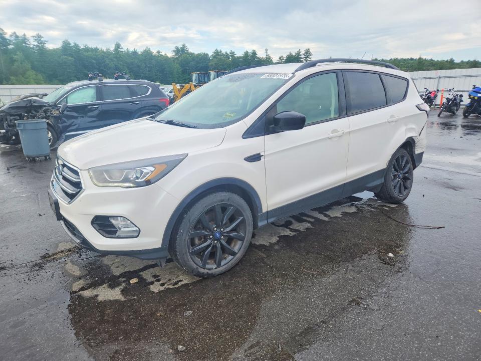 2018 Ford Escape მანქანა იყიდება აუქციონზე, vin: 1FMCU9GD4JUD53197, აუქციონის ნომერი: 65001976