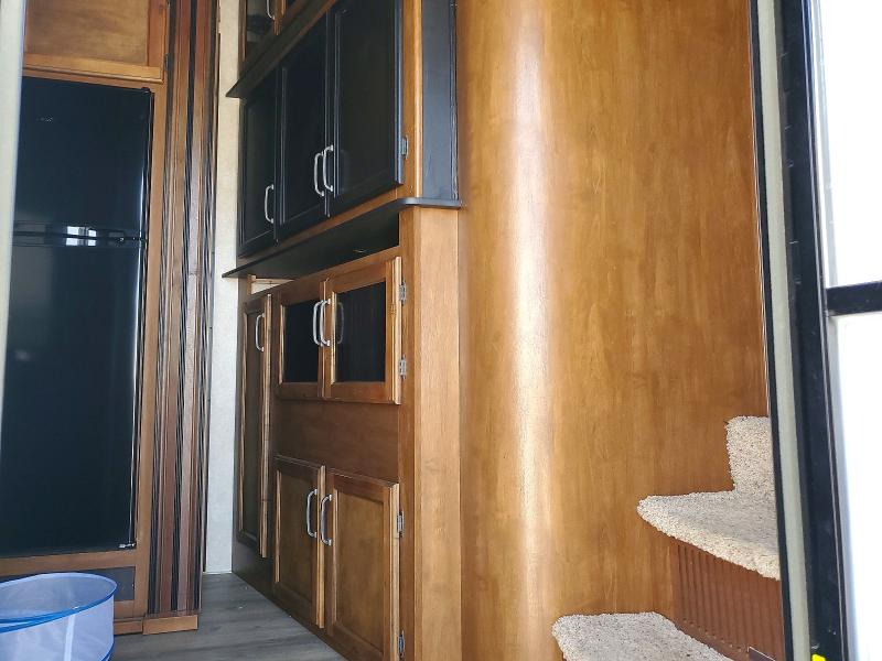 Продаж на аукціоні авто 2015 Keystone Carbon, vin: 4YDF35729FR805647, номер лоту: 63920196