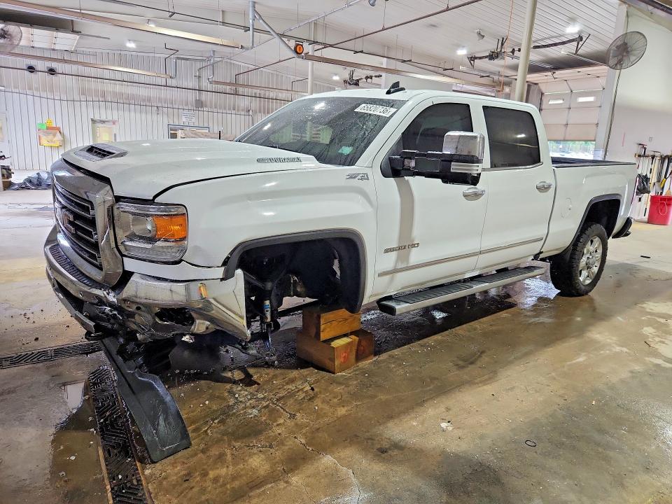 65820736 :رقم المزاد ، 1GT12REY7KF115387 vin ، 2019 Gmc Sierra مزاد بيع