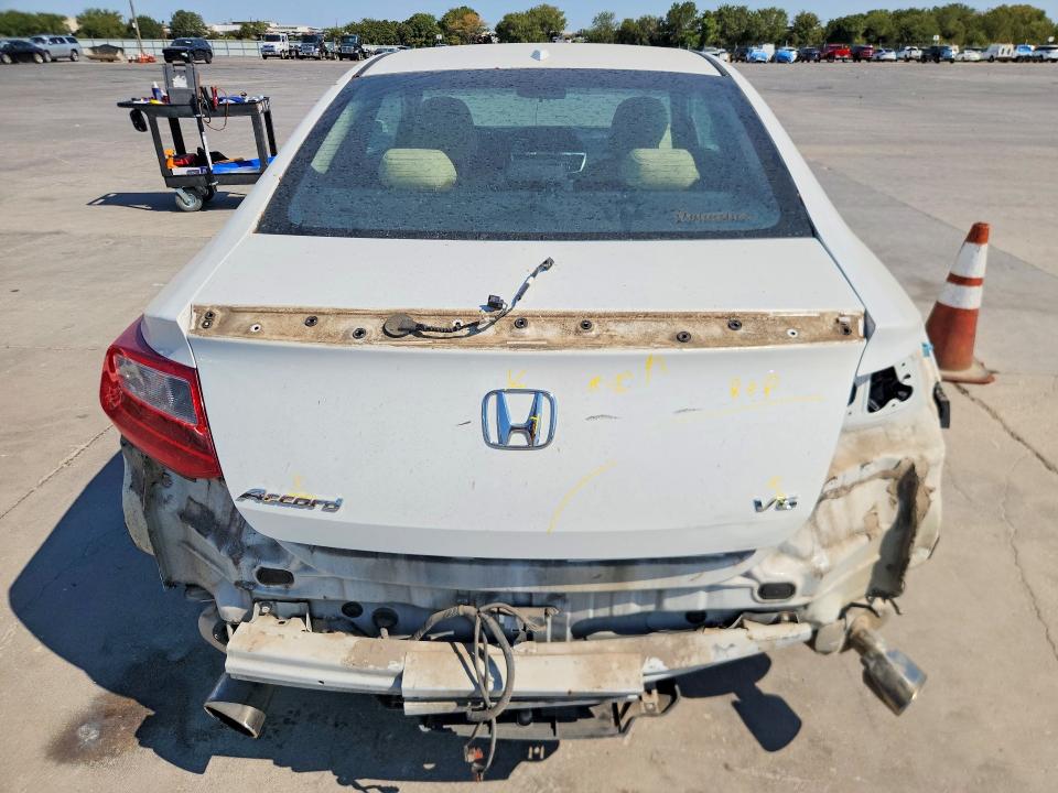 2014 Honda Accord მანქანა იყიდება აუქციონზე, vin: 1HGCT2B84EA004252, აუქციონის ნომერი: 66229576