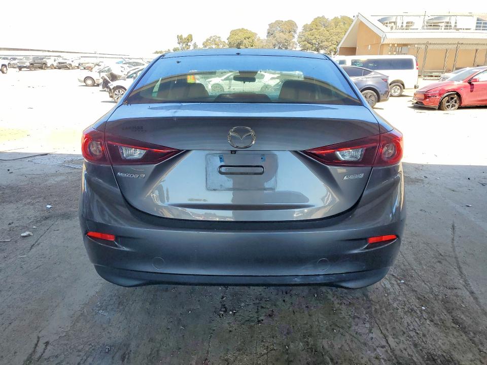 Aukcja sprzedaży 2018 Mazda 3, vin: 3MZBN1U76JM189837, numer aukcji: 62128086