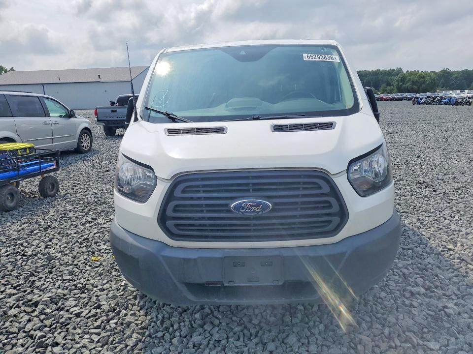 2017 Ford Transit მანქანა იყიდება აუქციონზე, vin: 1FTYR1YG2HKB28322, აუქციონის ნომერი: 65293836