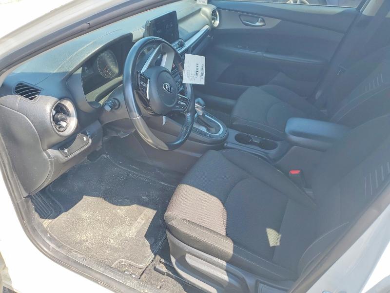 61925926 :رقم المزاد ، 3KPF24AD8ME320189 vin ، 2021 Kia Forte مزاد بيع