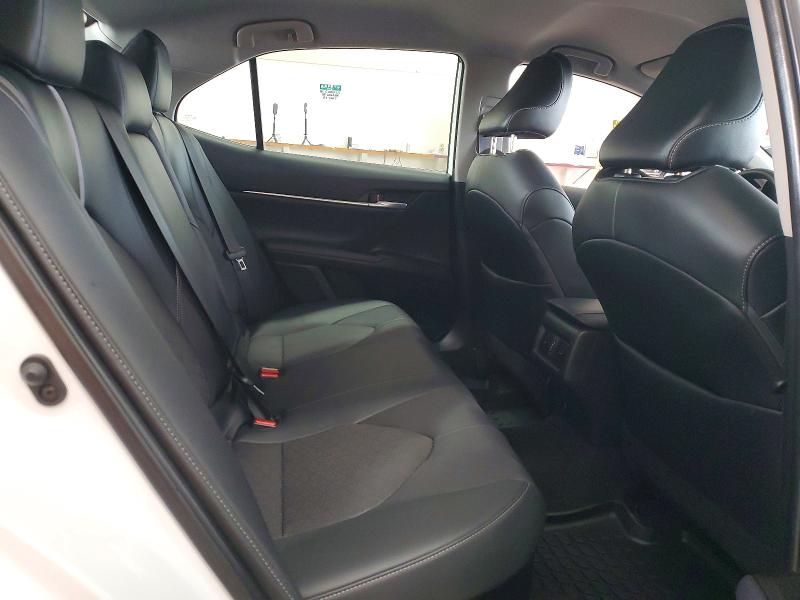 Продажа на аукционе авто 2023 Toyota Camry, vin: 4T1K31AK2PU616741, номер лота: 64032936