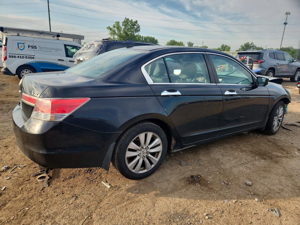 Aukcja sprzedaży 2011 Honda Accord, vin: 1HGCP3F81BA028847, numer aukcji: 65870696