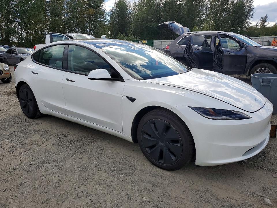 Продаж на аукціоні авто 2024 Tesla Model 3, vin: 5YJ3E1EB5RF770224, номер лоту: 66751726