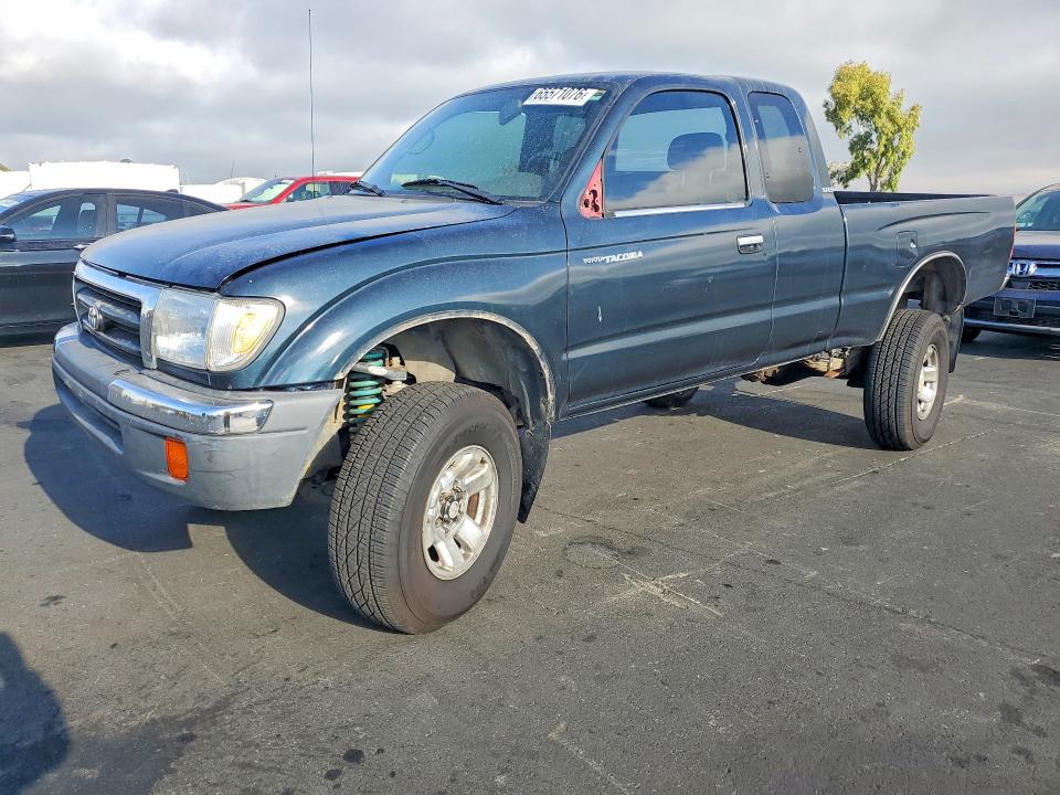 Aukcja sprzedaży 2000 Toyota Tacoma, vin: 5TEWM72N0YZ713007, numer aukcji: 65571076