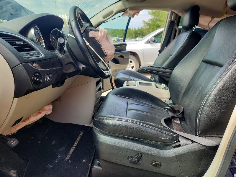 Продаж на аукціоні авто 2015 Chrysler Town & Country, vin: 2C4RC1BGXFR628242, номер лоту: 64104626