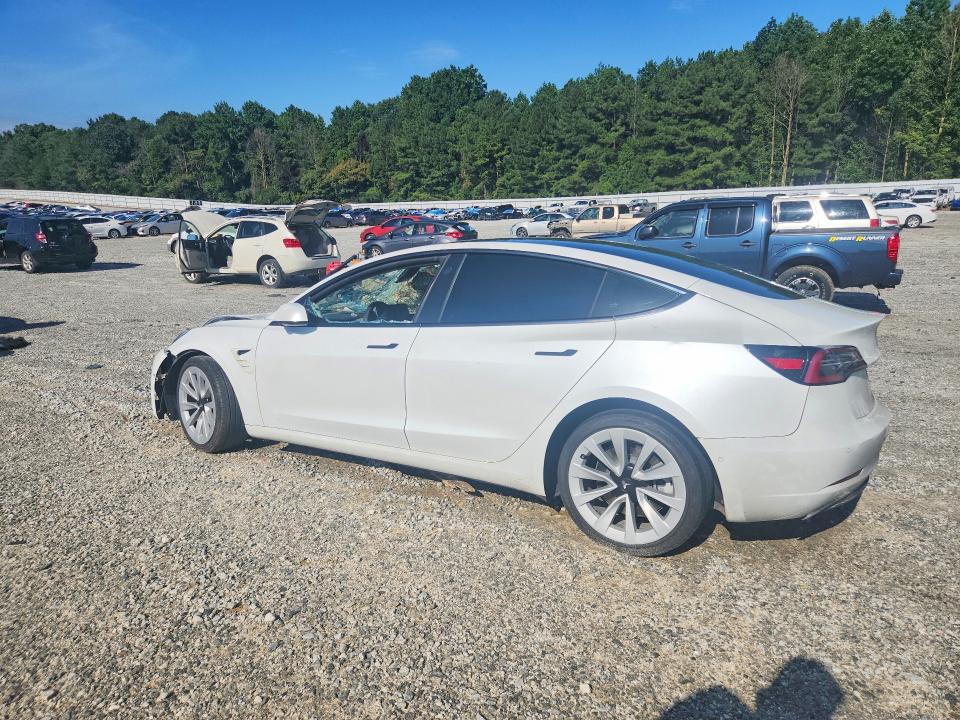 65600286 :رقم المزاد ، 5YJ3E1EB5NF261955 vin ، 2022 Tesla Model 3 مزاد بيع