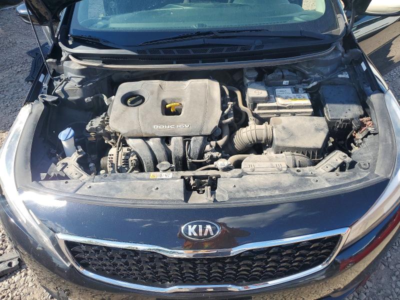 63552776 :رقم المزاد ، 3KPFK4A73JE273725 vin ، 2018 Kia Forte مزاد بيع