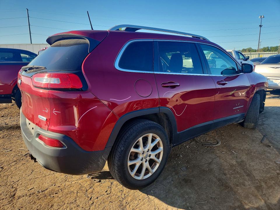 66930746 :رقم المزاد ، 1C4PJLCB8GW273933 vin ، 2016 Jeep Cherokee مزاد بيع