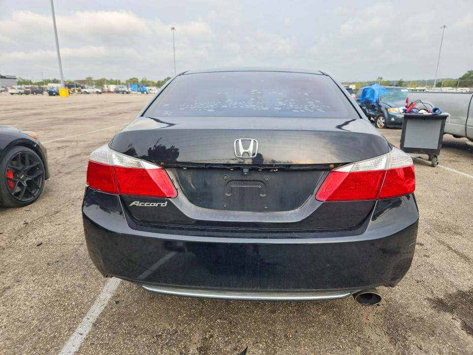 64298846 :رقم المزاد ، 1HGCR2F30FA029826 vin ، 2015 Honda Accord مزاد بيع