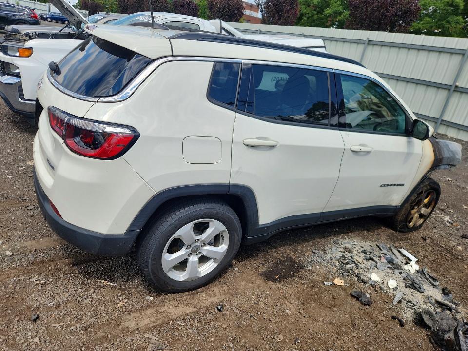 2021 Jeep Compass მანქანა იყიდება აუქციონზე, vin: 3C4NJDBBXMT544104, აუქციონის ნომერი: 64851306