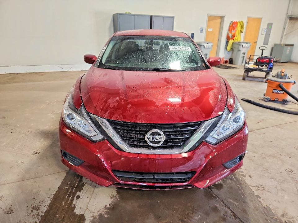 Продаж на аукціоні авто 2017 Nissan Altima, vin: 1N4AL3AP1HN330422, номер лоту: 64212156