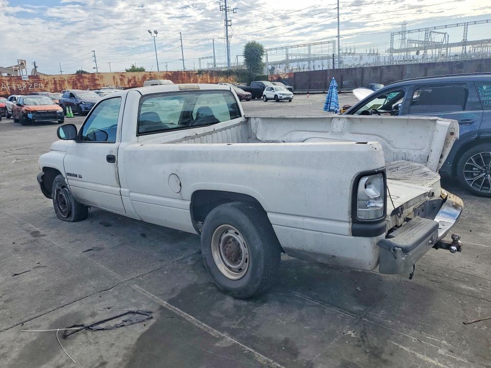 62264426 :رقم المزاد ، 3B7KC26Z5XM589538 vin ، 1999 Dodge Ram 2500 مزاد بيع