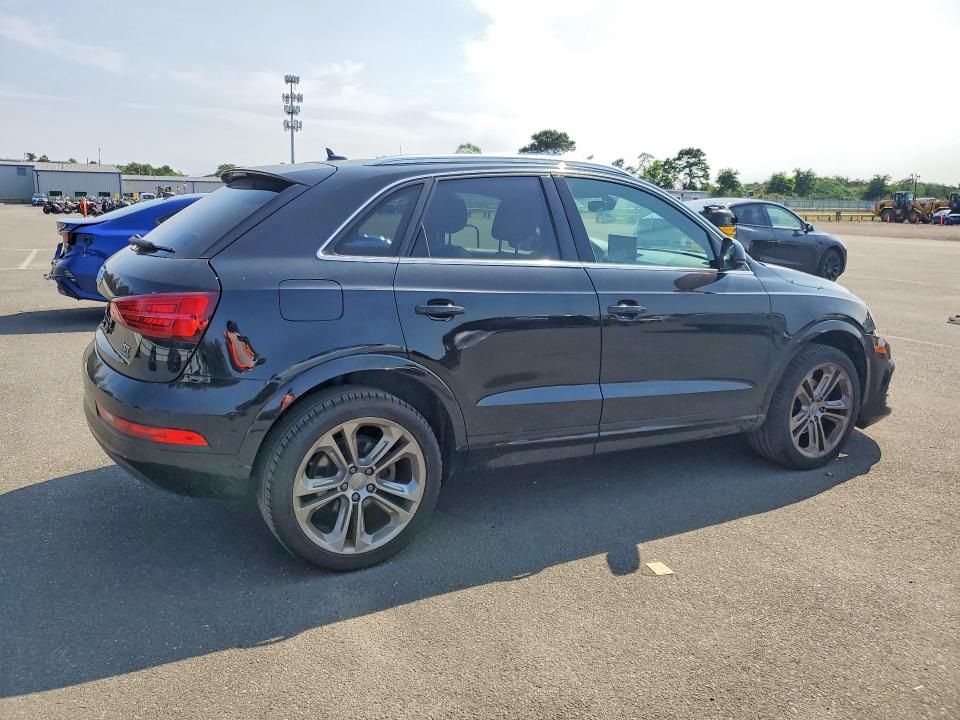64379506 :رقم المزاد ، WA1EFCFSXGR025132 vin ، 2016 Audi Q3 مزاد بيع