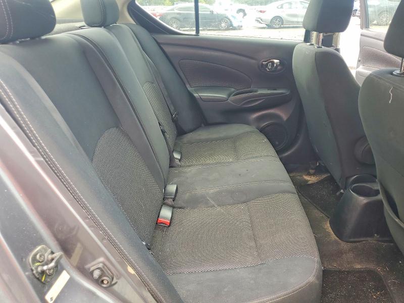 64218336 :رقم المزاد ، 3N1CN7AP9HL814894 vin ، 2017 Nissan Versa مزاد بيع