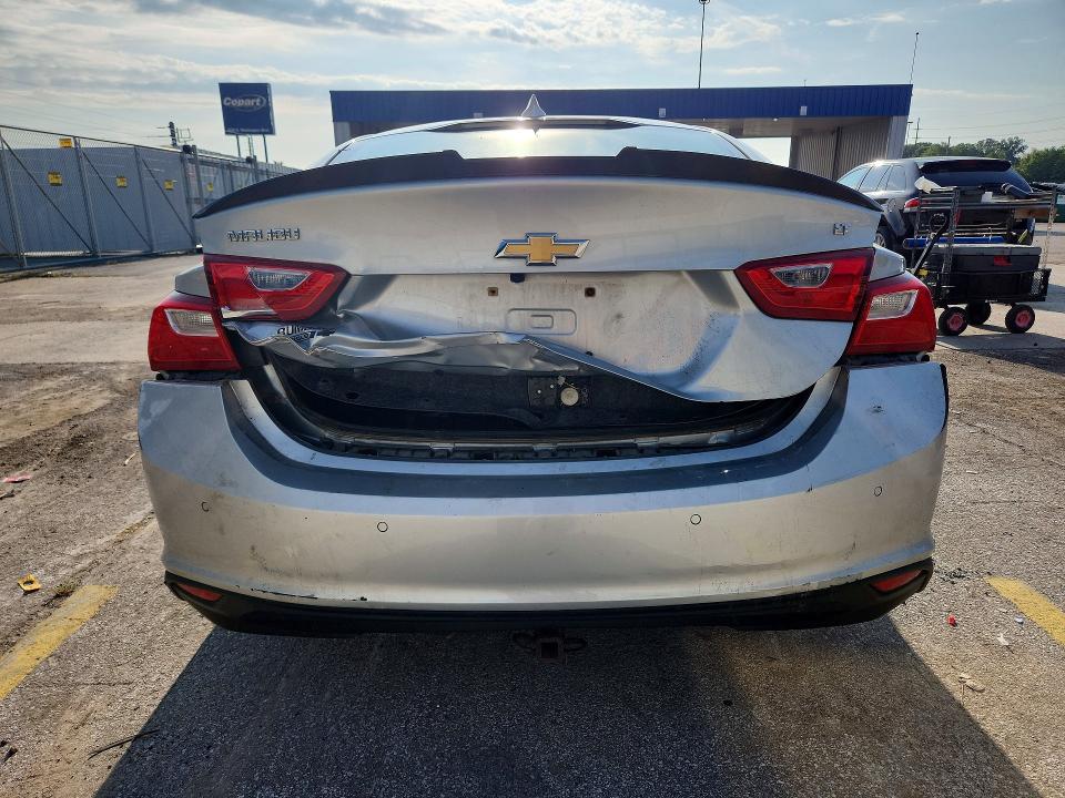 66578896 :رقم المزاد ، 1G1ZD5STXJF202318 vin ، 2018 Chevrolet Malibu مزاد بيع