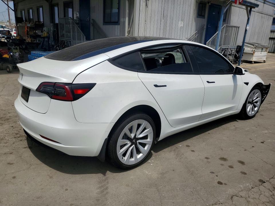63447586 :رقم المزاد ، 5YJ3E1EA7MF067823 vin ، 2021 Tesla Model 3 مزاد بيع