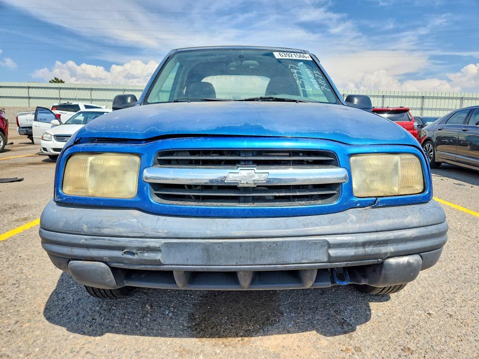Продаж на аукціоні авто 2001 Chevrolet Tracker, vin: 2CNBE18C716906066, номер лоту: 63921566
