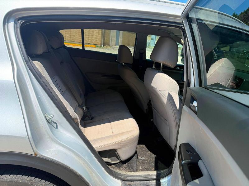 2018 Kia Sportage მანქანა იყიდება აუქციონზე, vin: KNDPMCAC7J7300687, აუქციონის ნომერი: 64910236