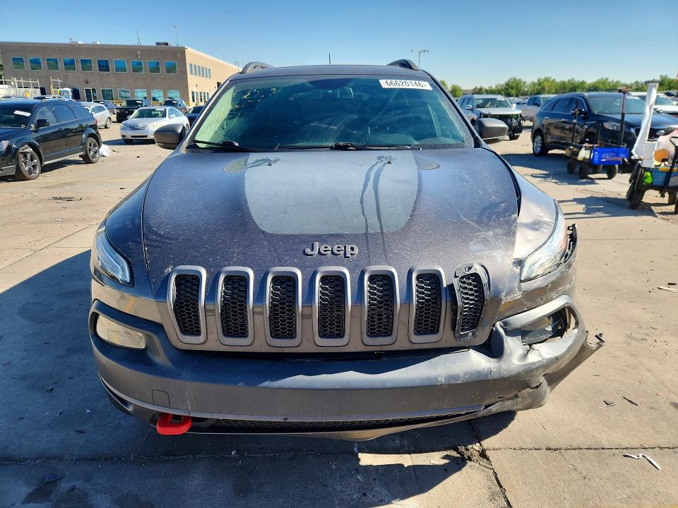 66620146 :رقم المزاد ، 1C4PJMBX5JD599081 vin ، 2018 Jeep Cherokee مزاد بيع