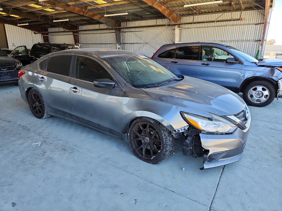 63607846 :رقم المزاد ، 1N4AL3AP5HN363410 vin ، 2017 Nissan Altima مزاد بيع