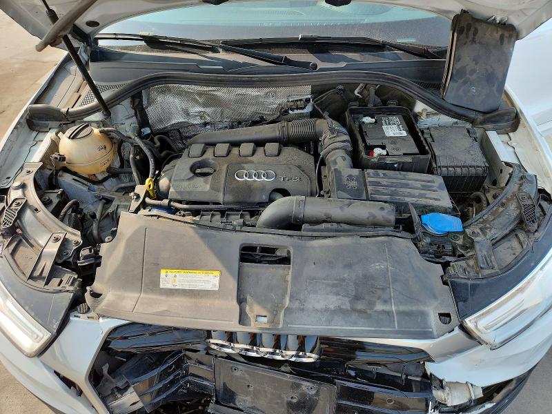 63813536 :رقم المزاد ، WA1BCCFS8JR000734 vin ، 2018 Audi Q3 مزاد بيع